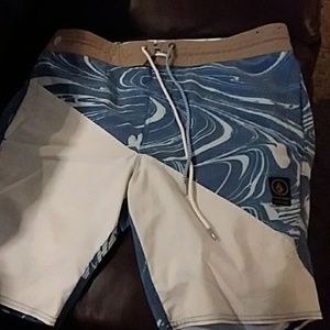 Volcom surf board shorts size 34